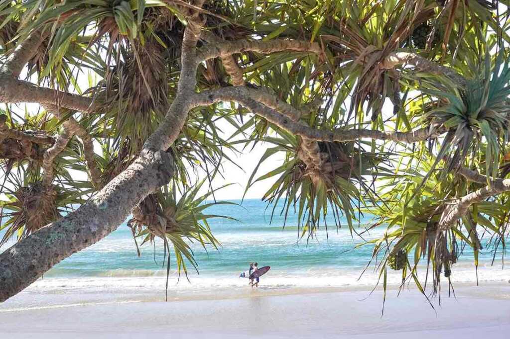 オーストラリアのバイロンベイで撮影したカップル