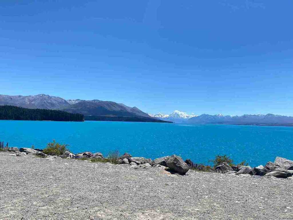 プカキ湖の絶景